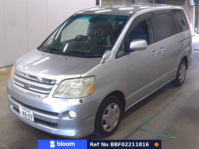 2006 Toyota Noah