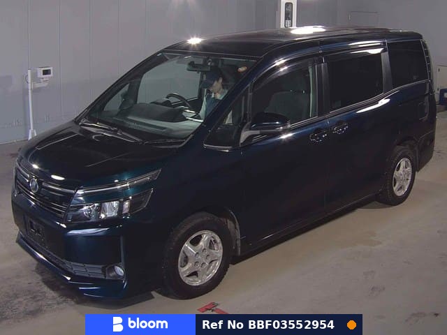 2015 Toyota Voxy