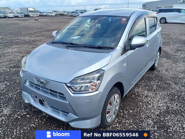 2017 Daihatsu Mira ES