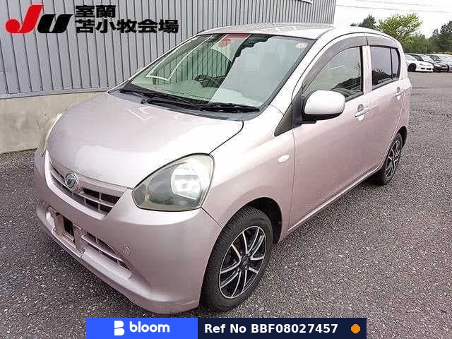 2013 Daihatsu Mira ES