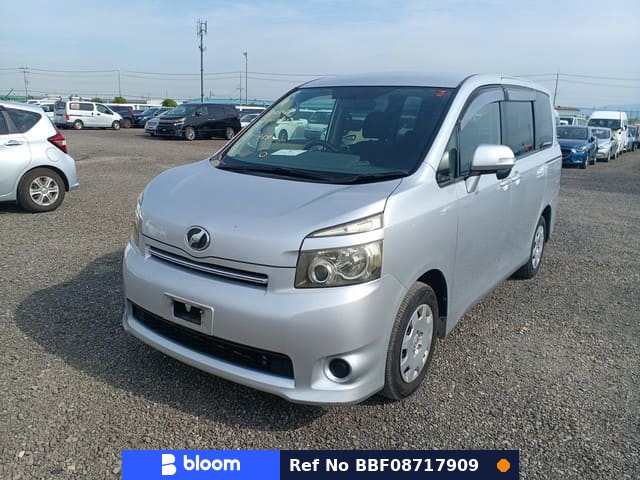 2010 Toyota Voxy