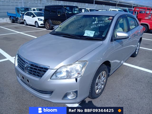 2013 Toyota Premio