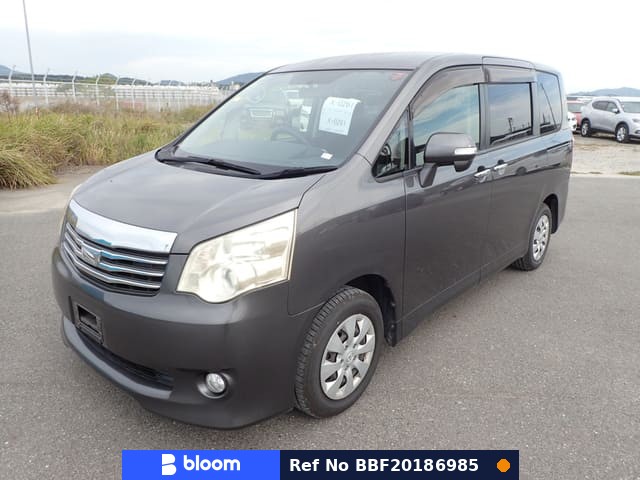 2012 Toyota Noah