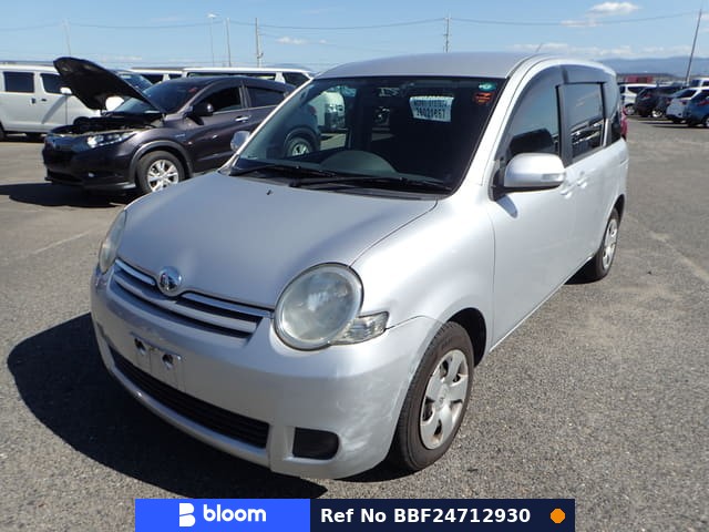 2011 Toyota Sienta