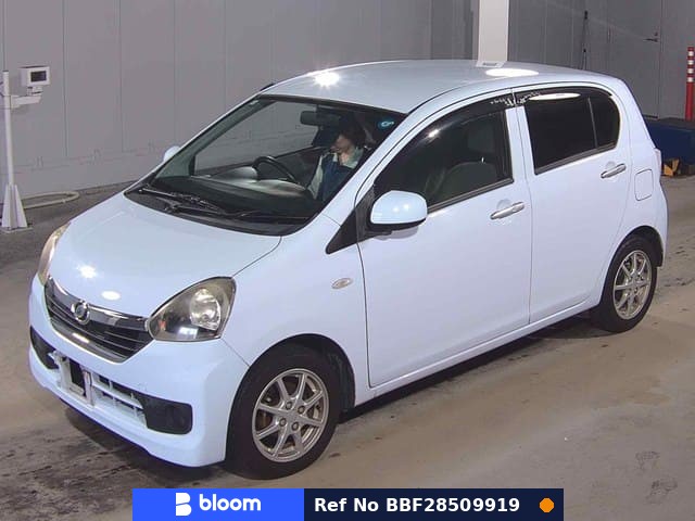 2014 Daihatsu Mira ES