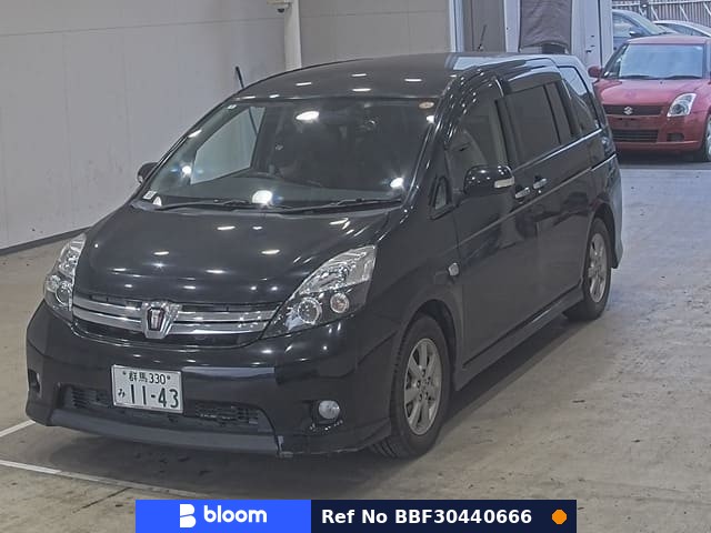 2012 Toyota Isis
