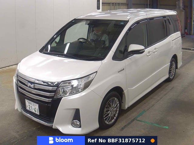 2017 Toyota Noah Hybrid