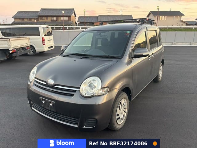 2013 Toyota Sienta