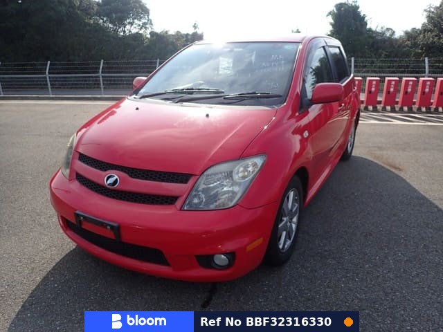 2005 Toyota IST
