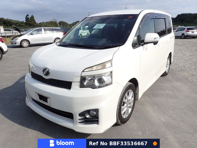 2011 Toyota Voxy