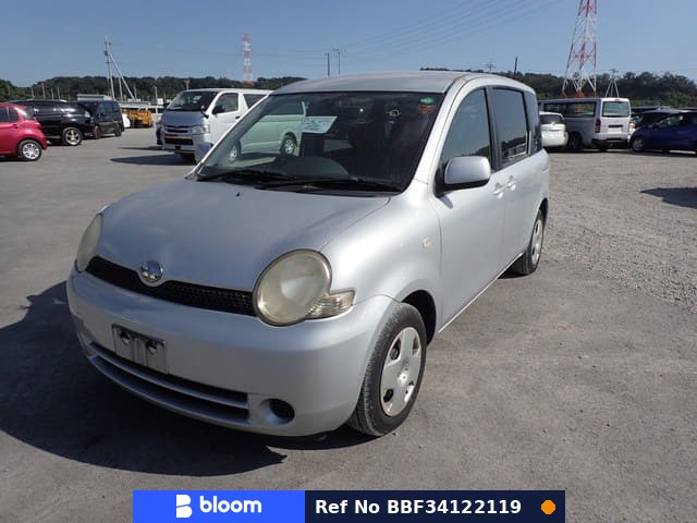 2005 Toyota Sienta