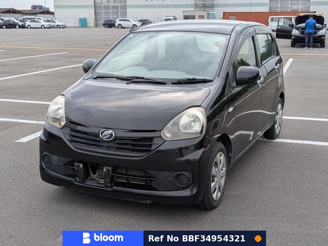 2013 Daihatsu Mira ES