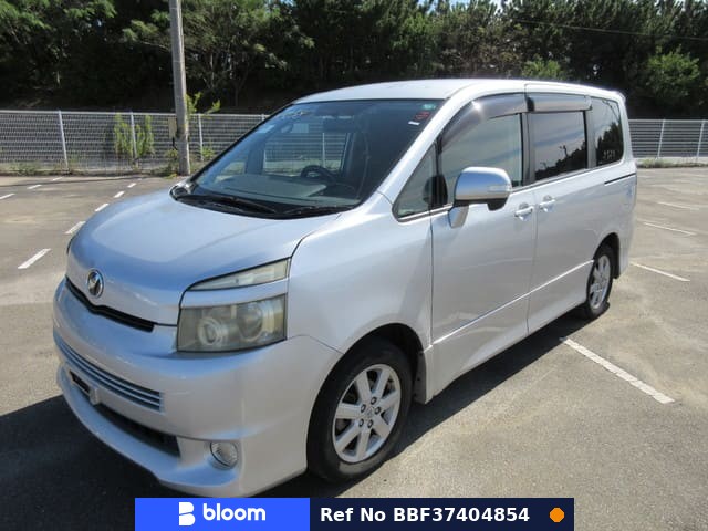 2010 Toyota Voxy