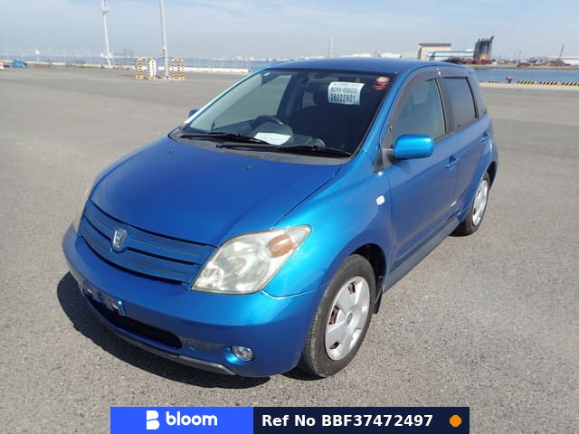2002 Toyota IST