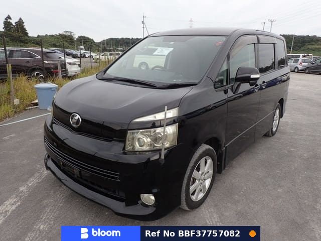 2007 Toyota Voxy