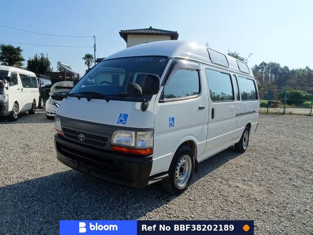2002 Toyota Regiusace Commuter