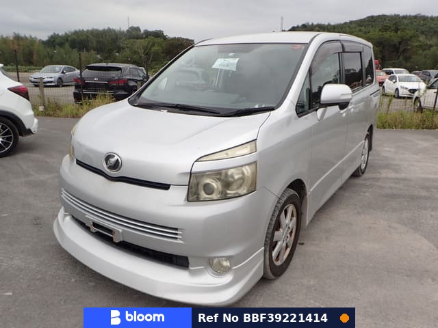 2007 Toyota Voxy