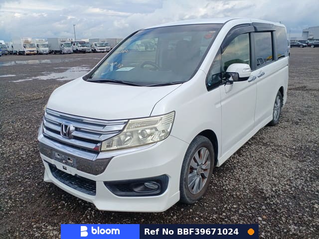 2014 Honda Step WGN