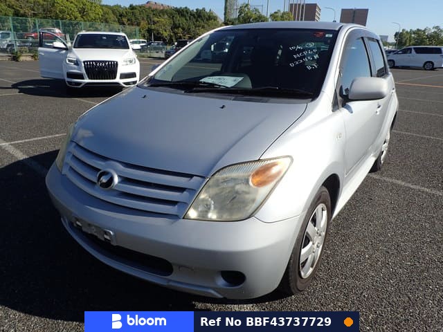 2005 Toyota IST