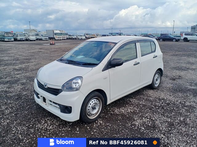2015 Daihatsu Mira ES