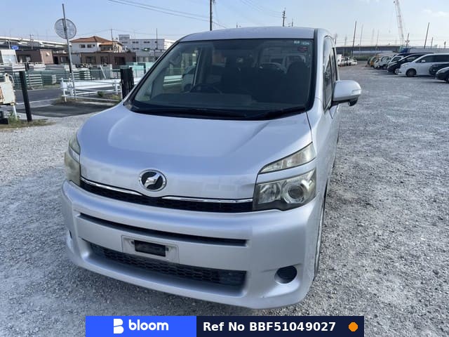 2011 Toyota Voxy