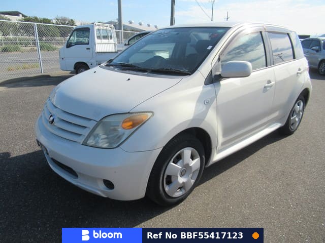 2005 Toyota IST