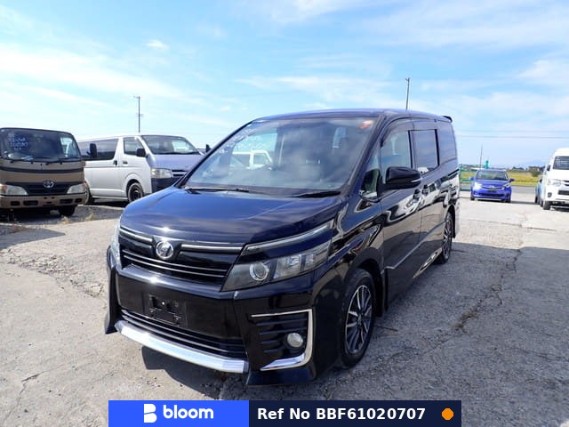 2014 Toyota Voxy