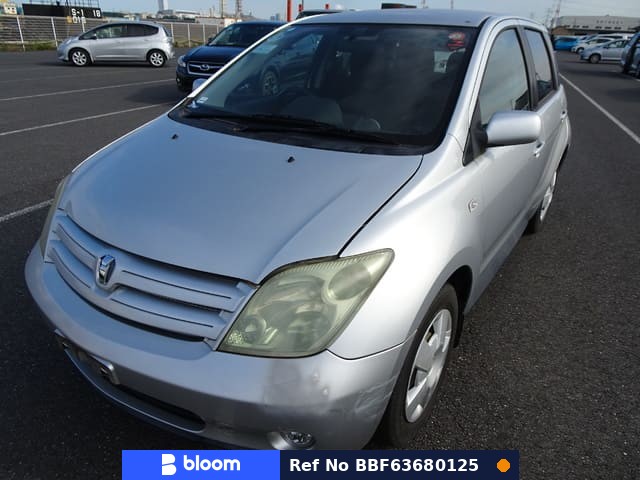 2002 Toyota IST