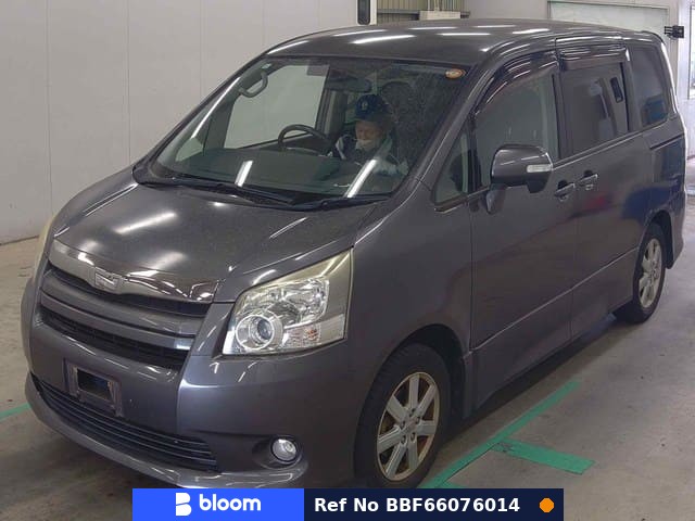 2007 Toyota Noah