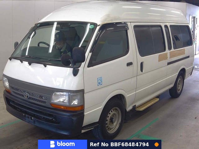 2004 Toyota Regiusace Commuter