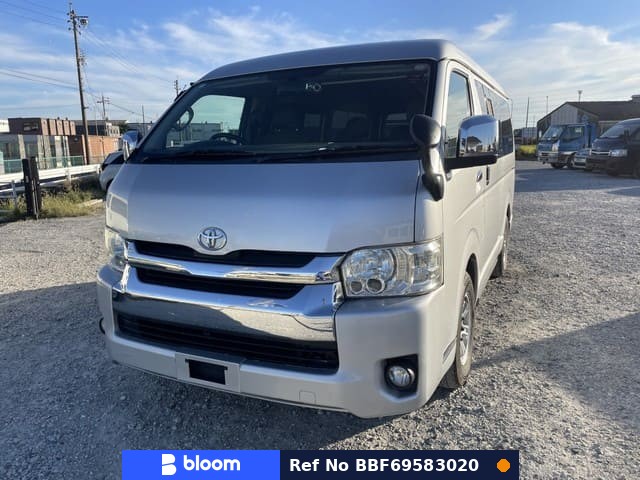 2009 Toyota Regiusace VAN