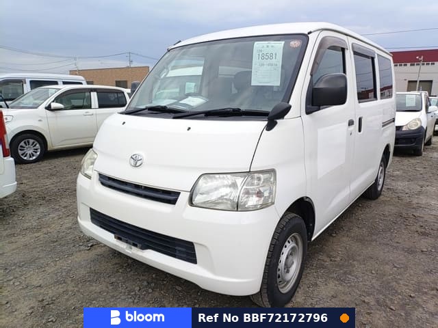 2017 Toyota Liteace VAN