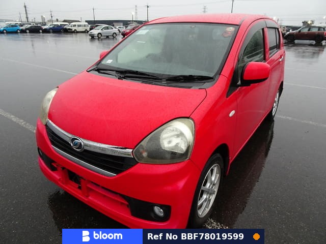 2013 Daihatsu Mira ES