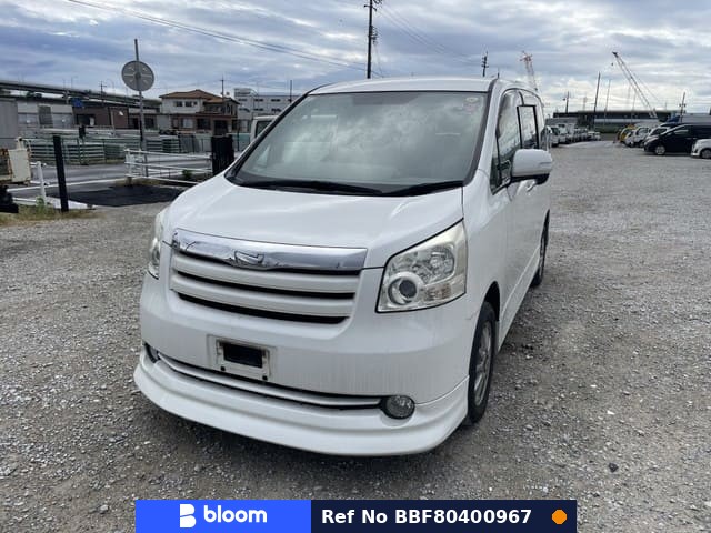 2009 Toyota Noah