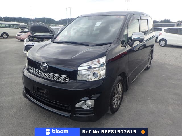 2013 Toyota Voxy