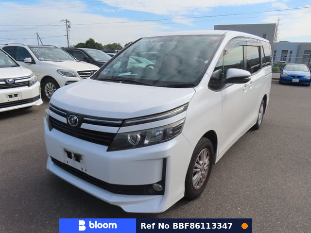 2014 Toyota Voxy