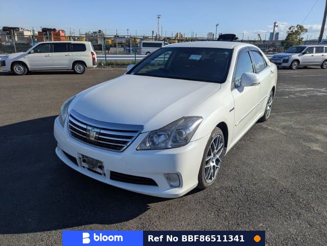 2011 Toyota Crown Hybrid