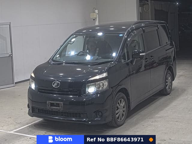 2009 Toyota Voxy