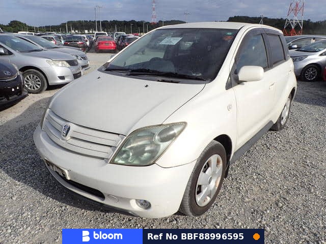 2004 Toyota IST