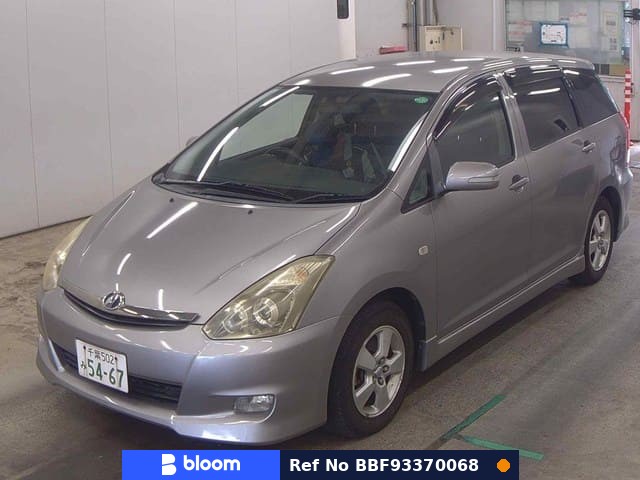 2005 Toyota Wish