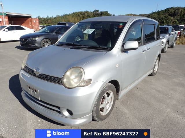 2005 Toyota Sienta