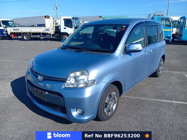 2011 Toyota Sienta