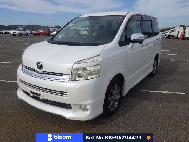 2009 Toyota Voxy