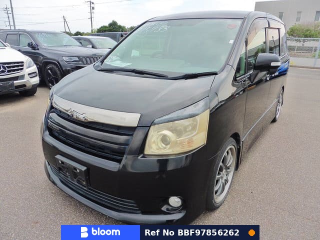 2009 Toyota Noah