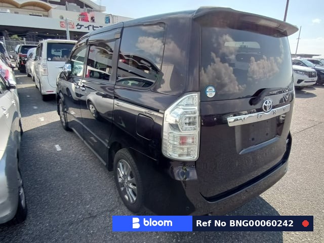 2012 Toyota Voxy