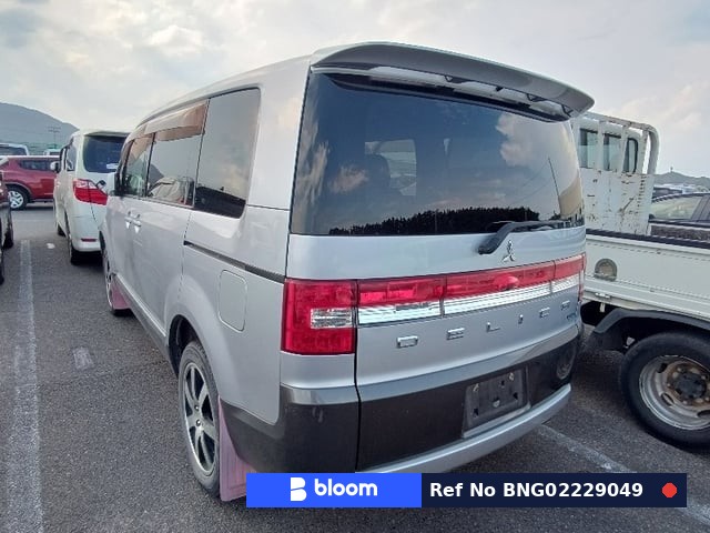 2013 Mitsubishi Delica D5