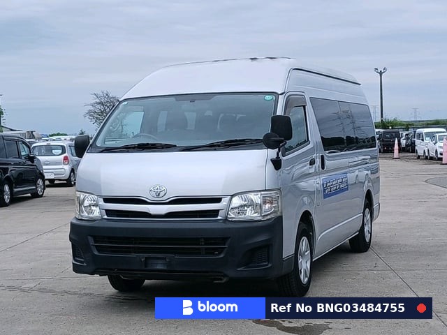 2011 Toyota Hiace Commuter