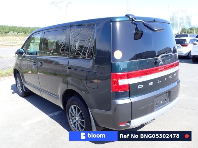 2009 Mitsubishi Delica D5