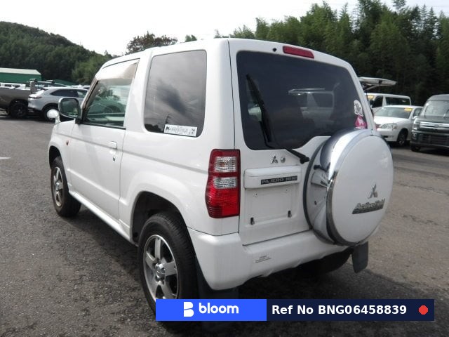 2005 Mitsubishi Pajero Mini