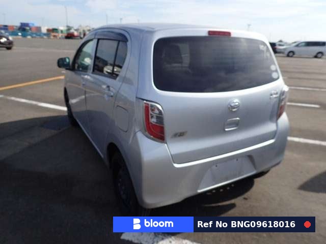2011 Daihatsu Mira ES